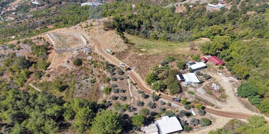 Hacıkerimler’de 3 Kilometrelik Yola Asfalt Çalışması