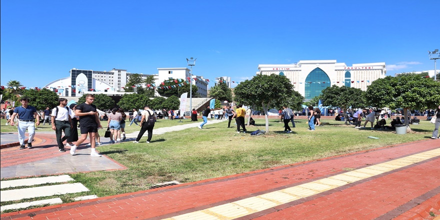 ALKÜ'de 'Hoş Geldin Şenliği