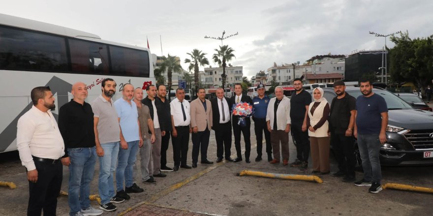 Alanya Kaymakamı Öztürk’ten otogar esnafına ziyaret