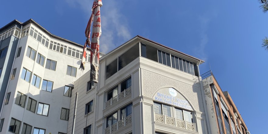 Antalya’da Kültür Merkezinde Alevler Yükseldi: Korkutan Yangın!
