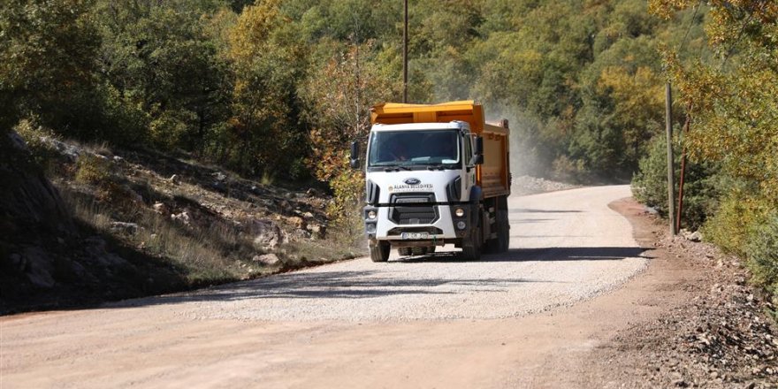 Alanya Belediyesi'nden 5 Mahalleye Dev Asfalt Yatırımı