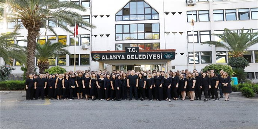 Alanya’da Siyah Giyinme Eylemi