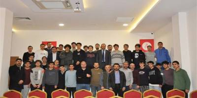 Alanya Müftüsü Dr. İhsan İlhan, Gençliğe Değer Ara Dönem Kampı Öğrencileriyle Buluştu