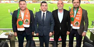 Başkan Hakan Tütüncü, Alanyaspor tesislerini tamamlama sözü verdi