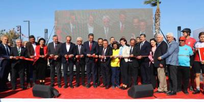 Konyaaltı Liman Halk Plajı Öz kaynağıyla hizmete açıldı