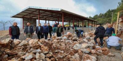 Akçatı’da İmece ile Spor Salonu İnşası