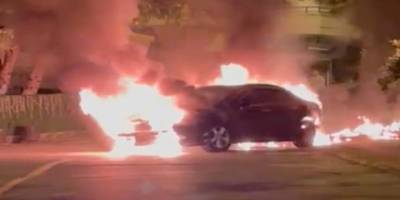 Alanya’da Park Halindeki Otomobil Alevlere Teslim Oldu