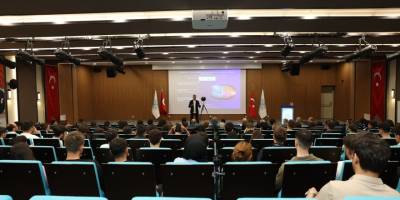 ALKÜ’de Öğrenciler Uzman İsimlerle Buluştu