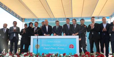 Vali Hulusi Şahin Konaklı Ortaokulu Temel Atma Törenine Katıldı
