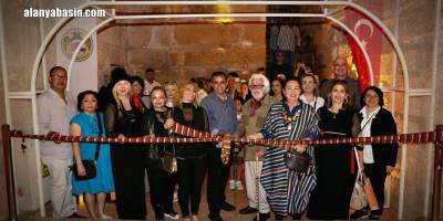 Türk Dünyası sanatçıları Kızılkule'de buluştu