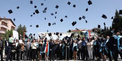 Akseki MYO’da Mezuniyet Sevinci