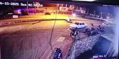 Alanya’daki Motosiklet Kazası Kamerada: 2 Genç Öldü