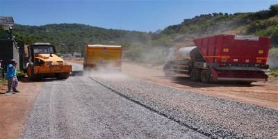 Alanya’da yollar yenileniyor, konfor artıyor