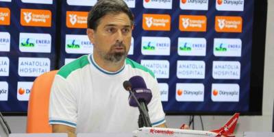 İlhan Palut: “Çok Gol Kaçırıyoruz Maalesef”