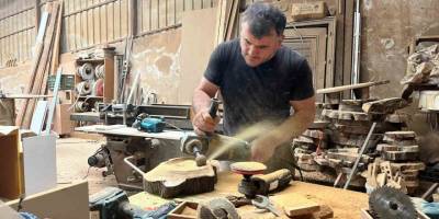 Çürüyen Zeytin Ağaçları Alanya’da Sanata Dönüşüyor