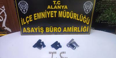 Alanya'da Başarılı Operasyon: 26 Ruhsatsız Silah Ele Geçirildi