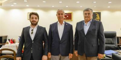 Alanya Belşediye Başkan Özçelik Teleferik Yöneticleriyle örüştü