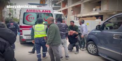 Antalya'da İnşaatta Can Pazarı: Babasının Gözleri Önünde Düştü!