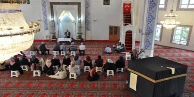 Alanya'da 114 Hacı Adayı için Uygulamalı Hac kursu