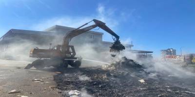 Serik’te Sanayi Sitesinde Korkutan Yangın