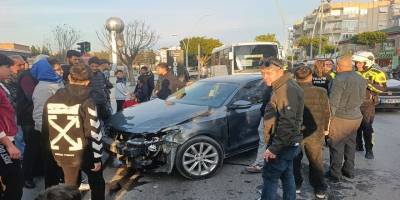 Kırmızı Işıkta Çarpışma: Kamyonet Yaralı, Sözleri Gündem