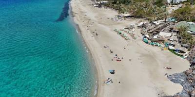 Alanya’da mart ortasında deniz keyfi