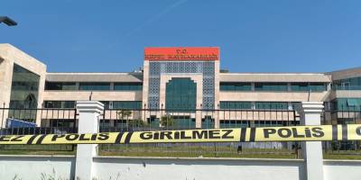 Kepez Kaymakamlığında Silah Sesleri Paniği