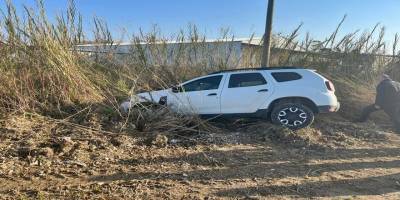 Manavgat’ta Otomobil Tarlaya Uçtu