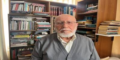 77 yaşında 11 bin kitap! Evi kütüphaneye döndü