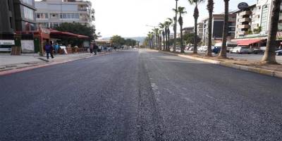 Atatürk Caddesi’nde dönüşüm hız kesmiyor