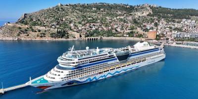 Alanya’ya Kruvaziyerle 2 Bini Aşkın Turist Geldi