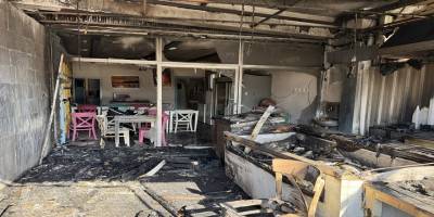 Serik’te Gece Yangını: Dükkan Küle Döndü