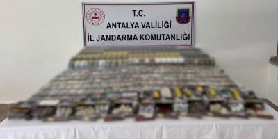 Manavgat’ta 630 bin liralık kaçak sigara baskını