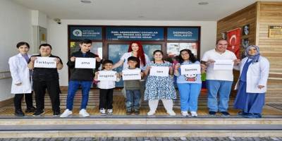 Özel Bireylerden Annelerine Duygulandıran Sürpriz