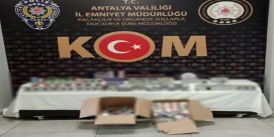 Antalya'da Kaçakçılık Operasyonunda 10 Gözaltı