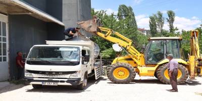 Kaş Sütleğen’e 4 Tonluk Süt Soğutma Tankı Desteği