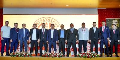 Antalyaspor’da görev dağılımı netleşti