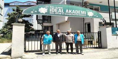 Alanya Müftüsünden Özel Öğrencilere Anlamlı Ziyaret