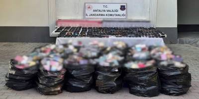 Antalya'da 5 Milyonluk Kaçak Ürün Operasyonu