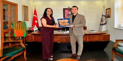 Anahtar Parti Kadın Kolları'ndan Alanya Kaymakamı'na Ziyaret