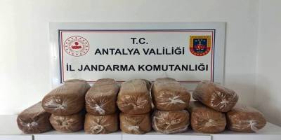 Antalya’da üç ilçede kaçak tütün operasyonu