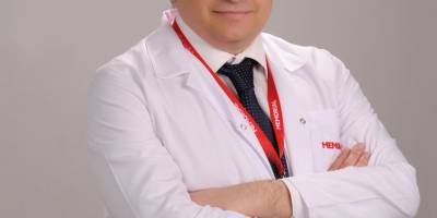 Masa başında çalışanlara omurga sağlığı için 8 uyarı