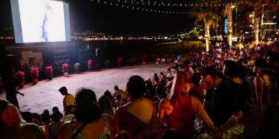 Alanya'da Yeşilçam geceleri 'Neşeli Günler' ile başladı