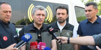 Vali Şahin’den Kaş yangını açıklaması: Alarm sürüyor