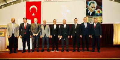 Mevlüt Çavuşoğlu Alanya’da öğrencilerle buluştu