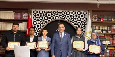 Alanya’da Hafızlara Gurur Dolu Belge Töreni